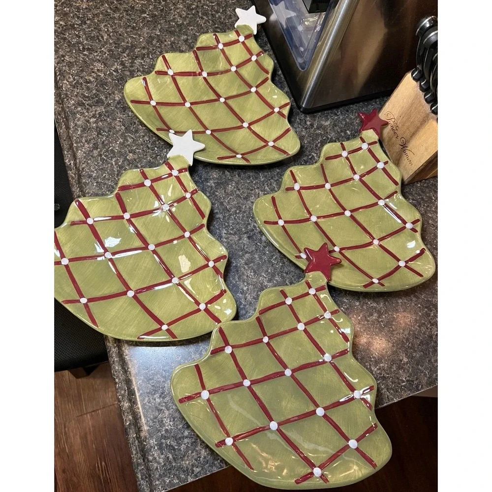 Pottery Barn Seasons Greeting Christnas Tree Plate Set of 4